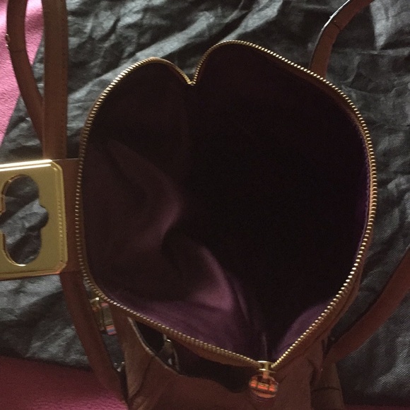 Purse - Picture 2 of 9